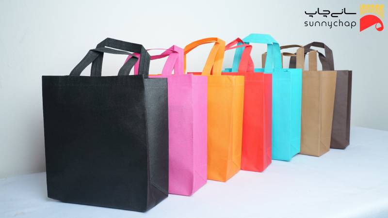 مقایسه انواع متریال چاپ ساک دستی: کاغذی، پارچهای یا سوزنی؟